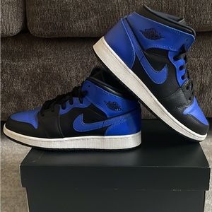 Air Jordan 1 Mid